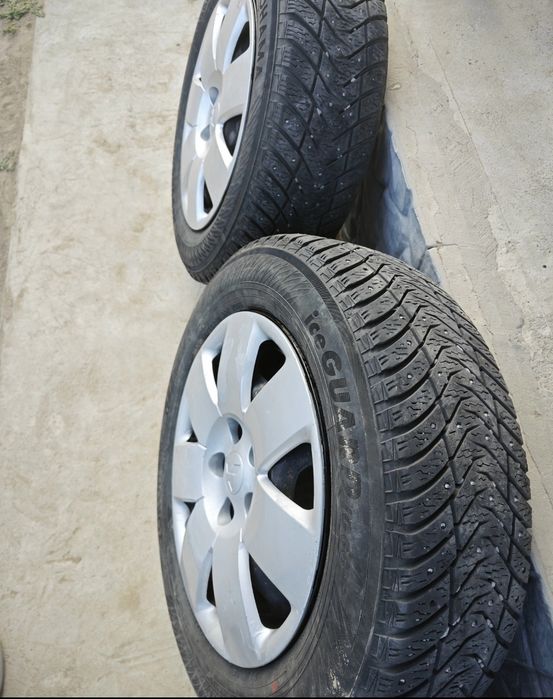 Зимние щины Yokohama 205/65/16 с дисками
