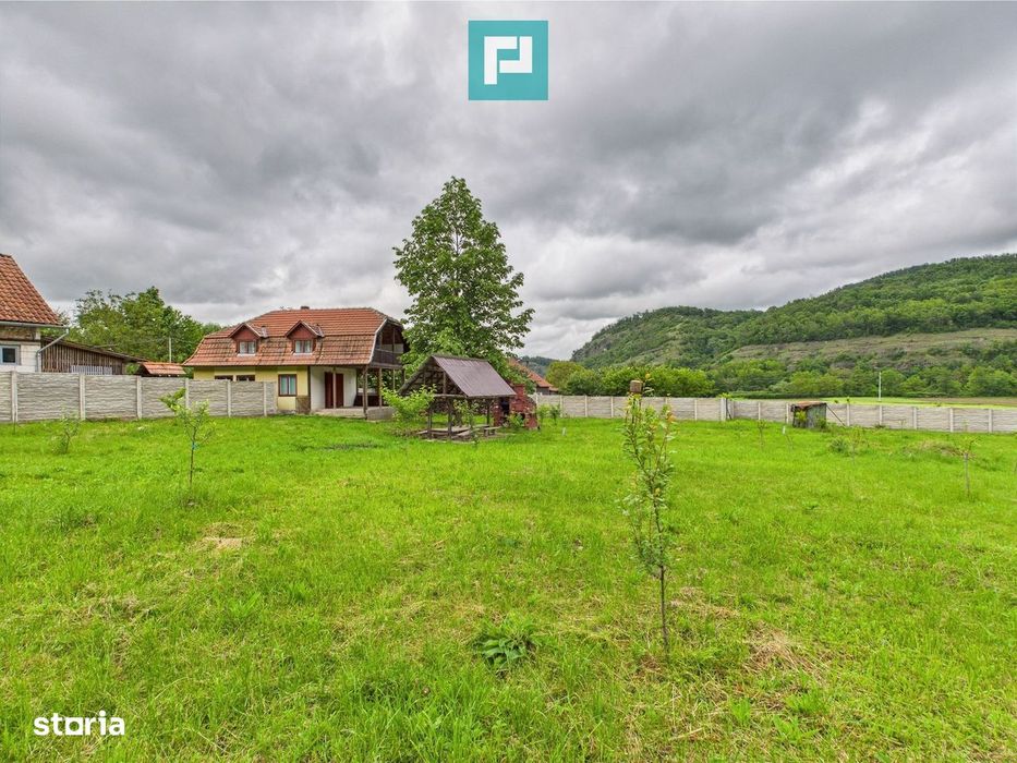 Casă în localitatea Gurahonț - Arad, teren 2914 mp