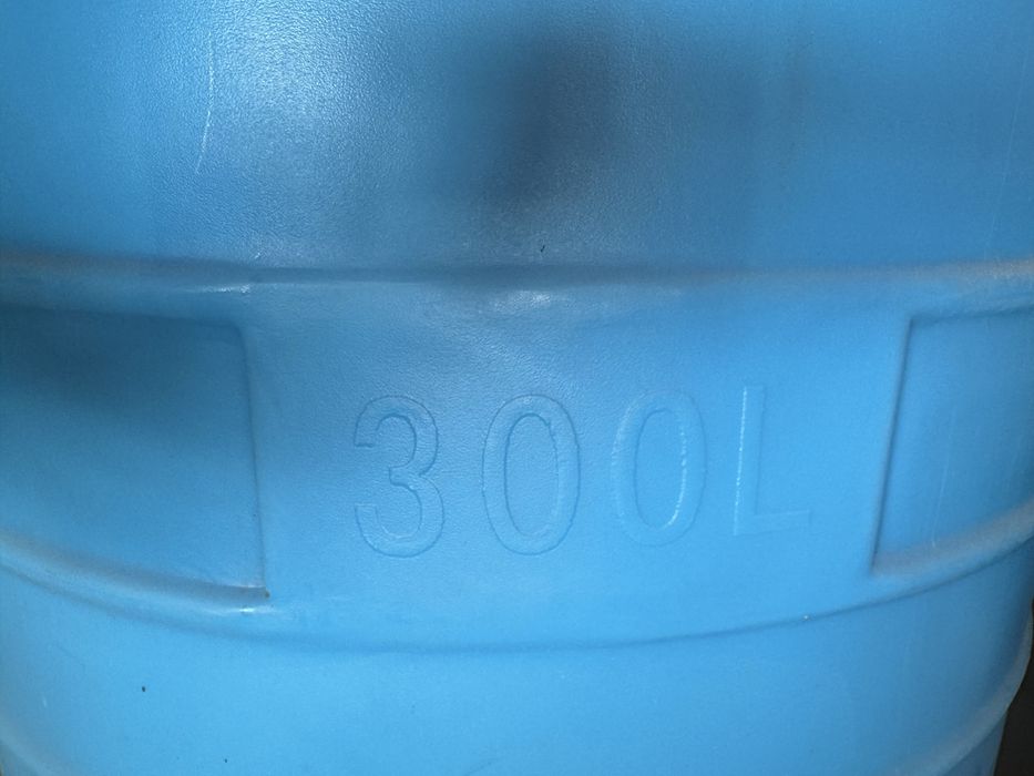 Бочка емкость пластиковая