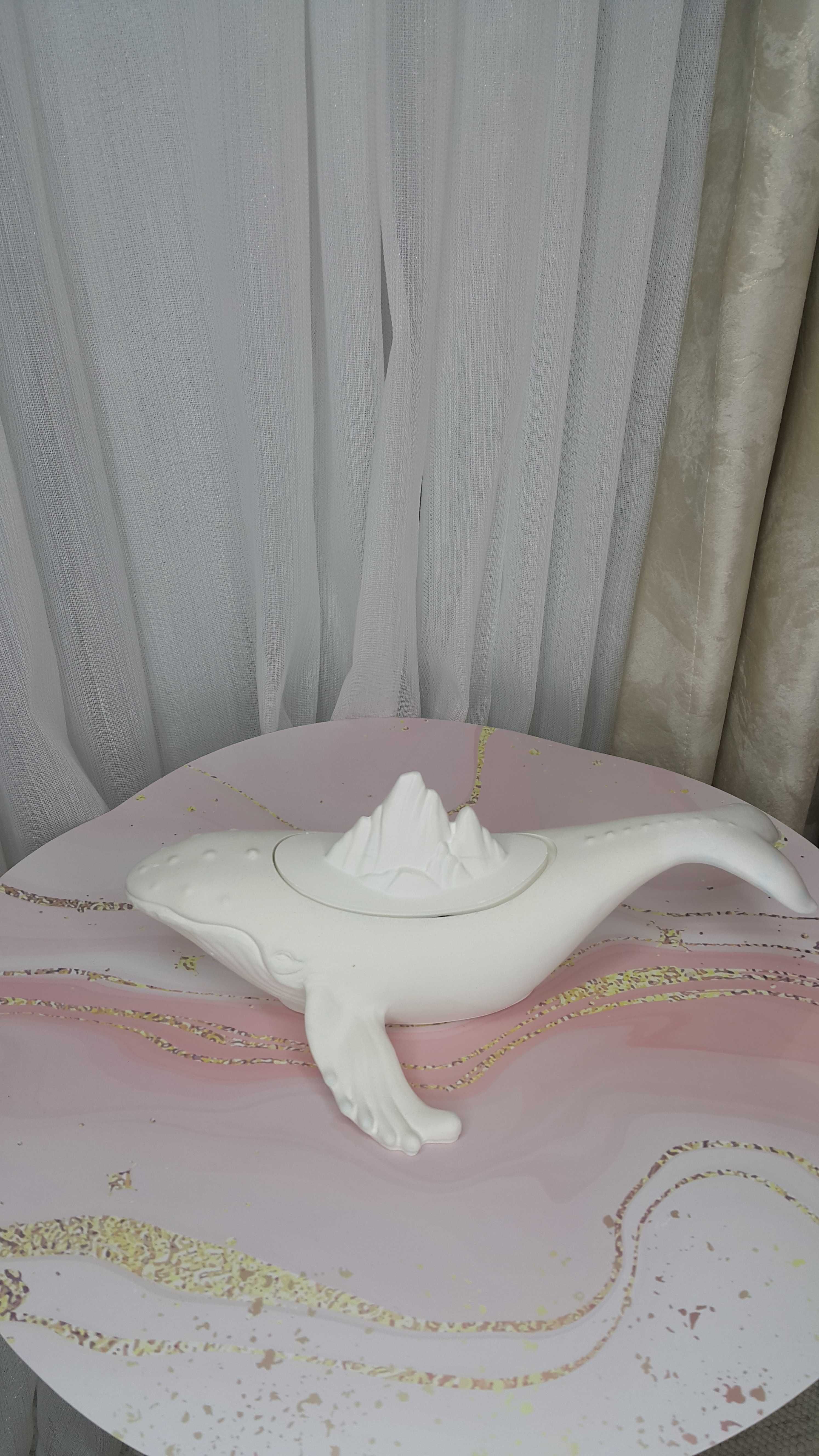 Кит шкатулка из скульптора.