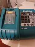 Бързо зарядно за Makita