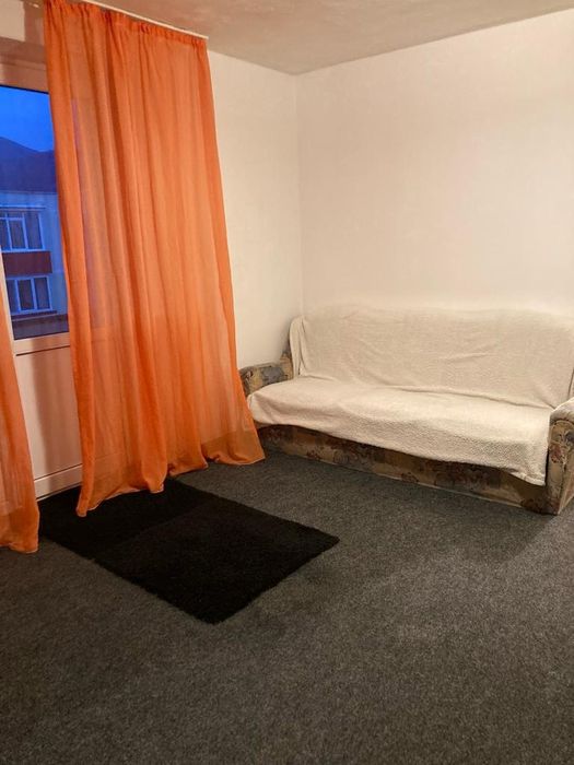 Închiriez apartament 2 camere Zona Centrala Deva