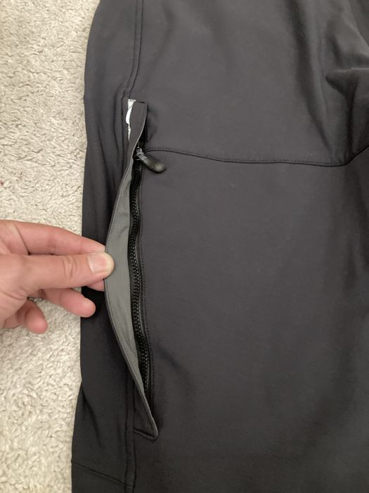 Pantaloni Vaude M-L softshell gros cu aerisiri munte