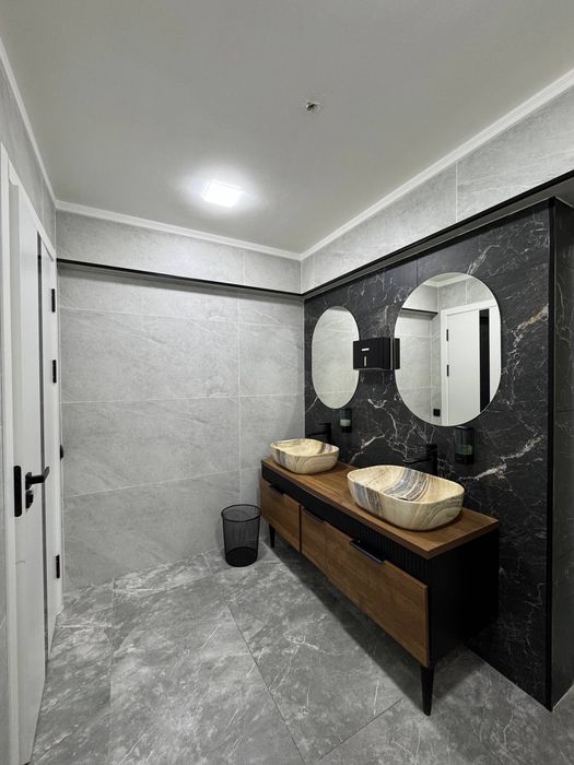 Нежилое помещение на Ц-4 215квм под новостройкой