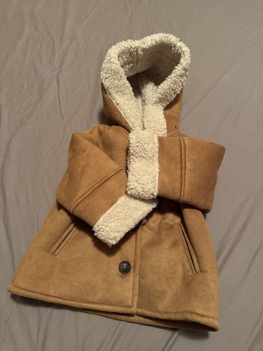 Cojocel Zara Nou, fara eticheta.