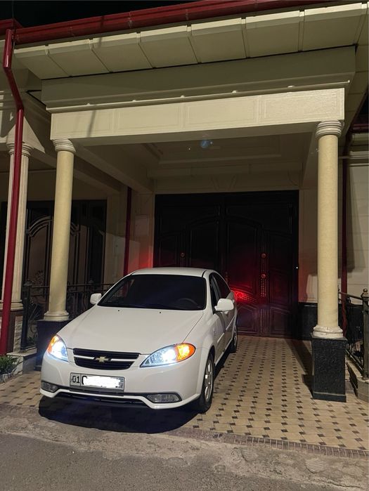 Jentra Moshina Ideal