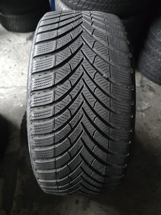 Semperit 225/40 R18 92V MS iarnă