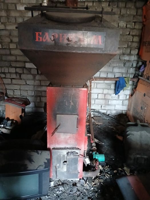 Котел длительного горения с бункером