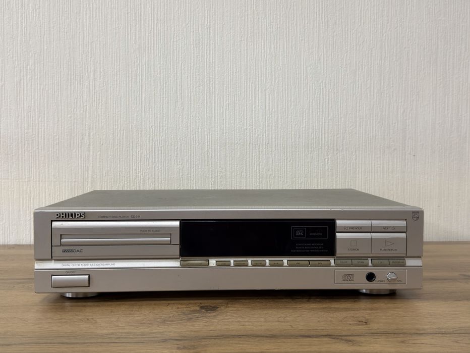 CD Проигрыватель Philips CD-614