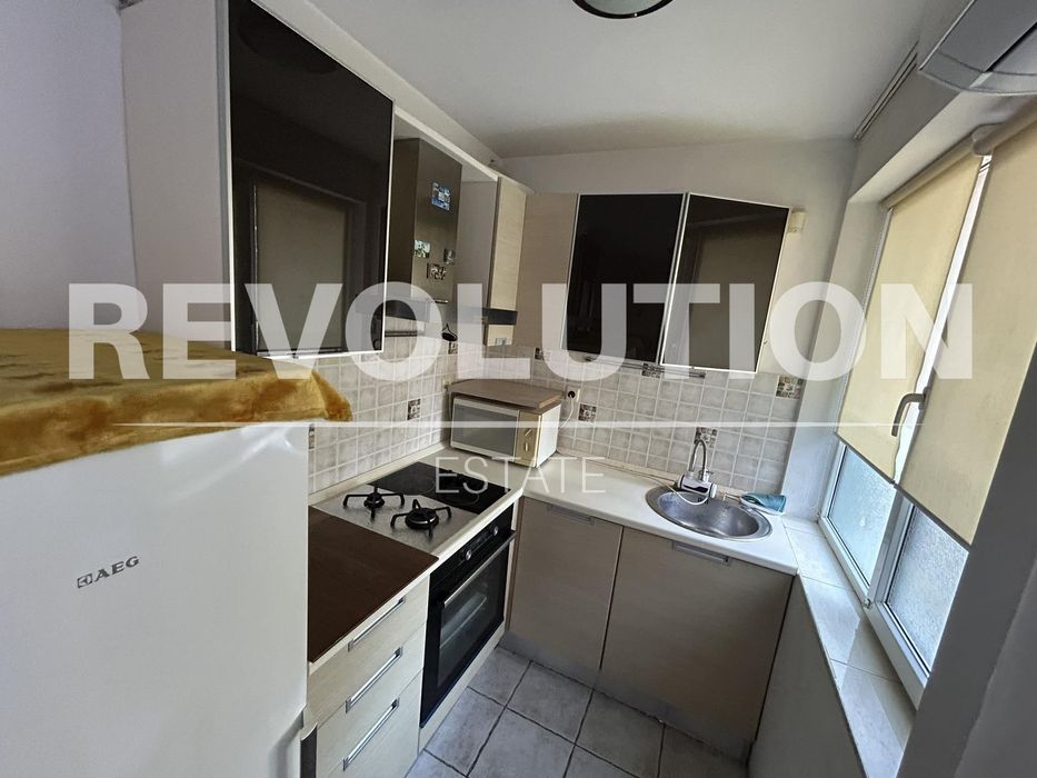 Дава се под наем Двустаен апартамент в Варна, Център - 55 кв.м за 500 € - Снимка #1