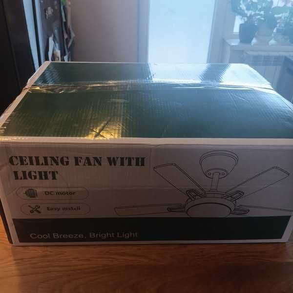 НОВ! Вентилатор за таван с осветление и дистанционно, 132 см