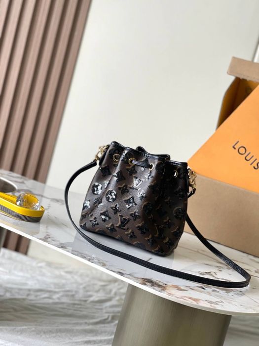 Geanta Louis Vuitton Noe BB