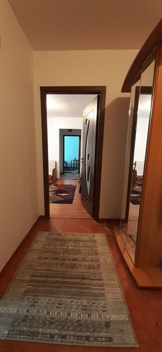 Închiriez apartament Podu Ros