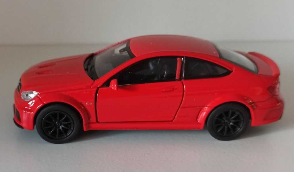 Macheta Mercedes-Benz C63 AMG Coupe Black Series - Welly 1/36