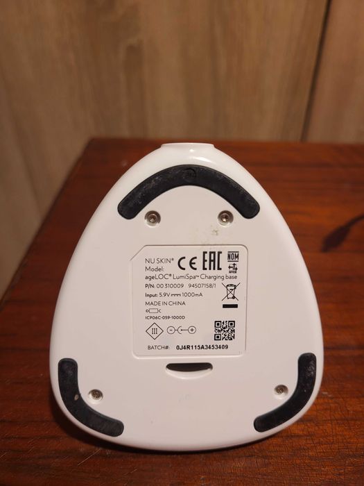 Dispozitiv curatare faciala AgeLOC LumiSpa Nu Skin