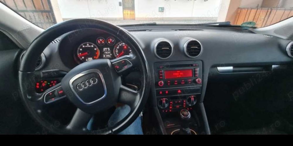 Vand Audi A3 , motor 1,2 benzina , 105 cai