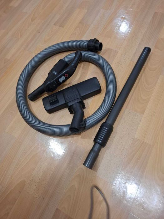 Трубка, шланг-гофра и насадки от пылесоса Самсунг (Ю. Корея)