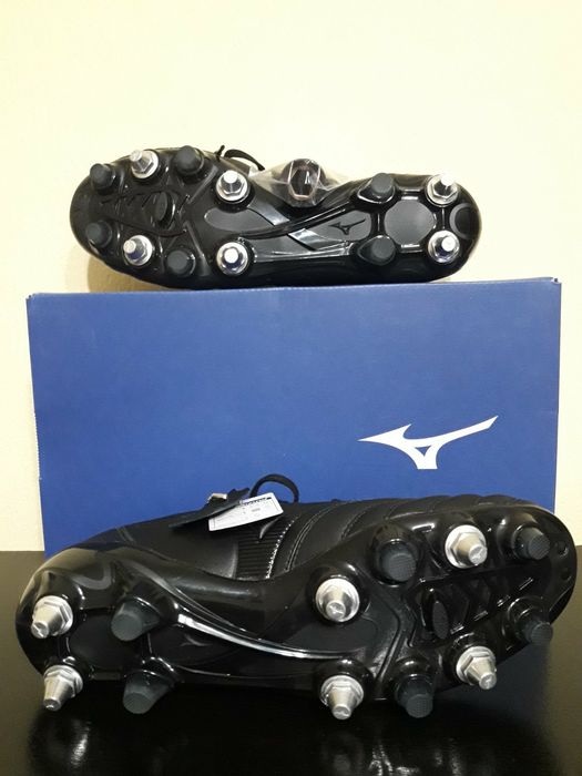 Професионални бутонки MIZUNO MORELIA NEO II MIX номер 39