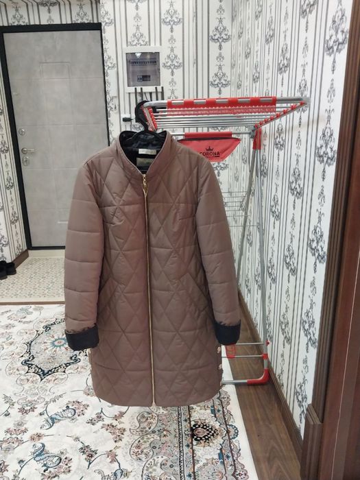 Продается женское пальто