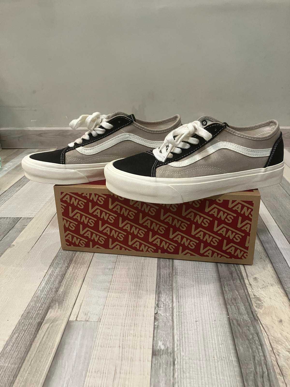 Нови кецове Vans