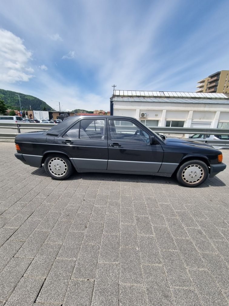 de vanzare-mercedes 190 e