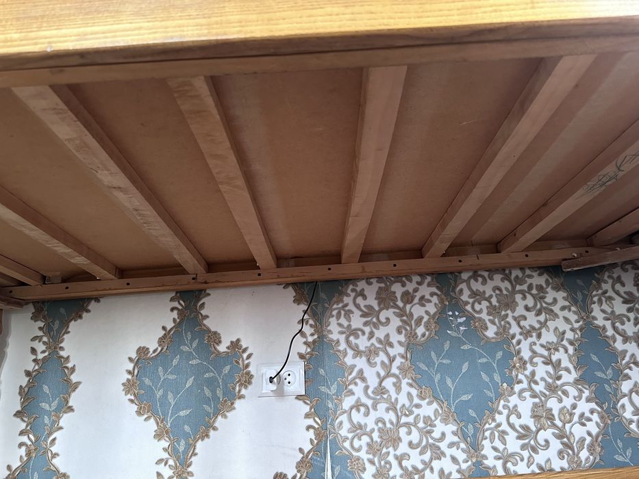 Детская двух яросная кровать