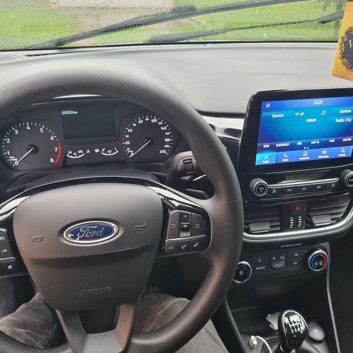 Vând Ford fiesta , an fabricație 2021