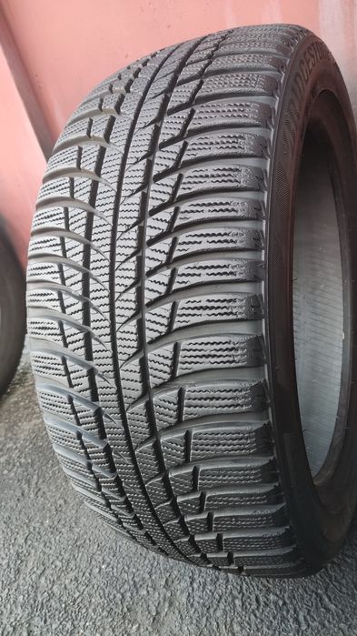 1бр. зимна гума 245/45/17 Bridgestone Blizzak 
dot22
7.5mm 
Добро съст