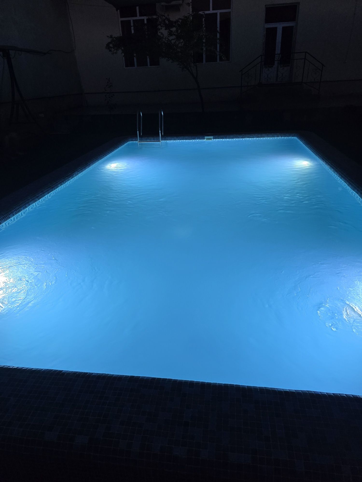 Dacha arendaga beriladi basseyn doim filtrda ishlaydi