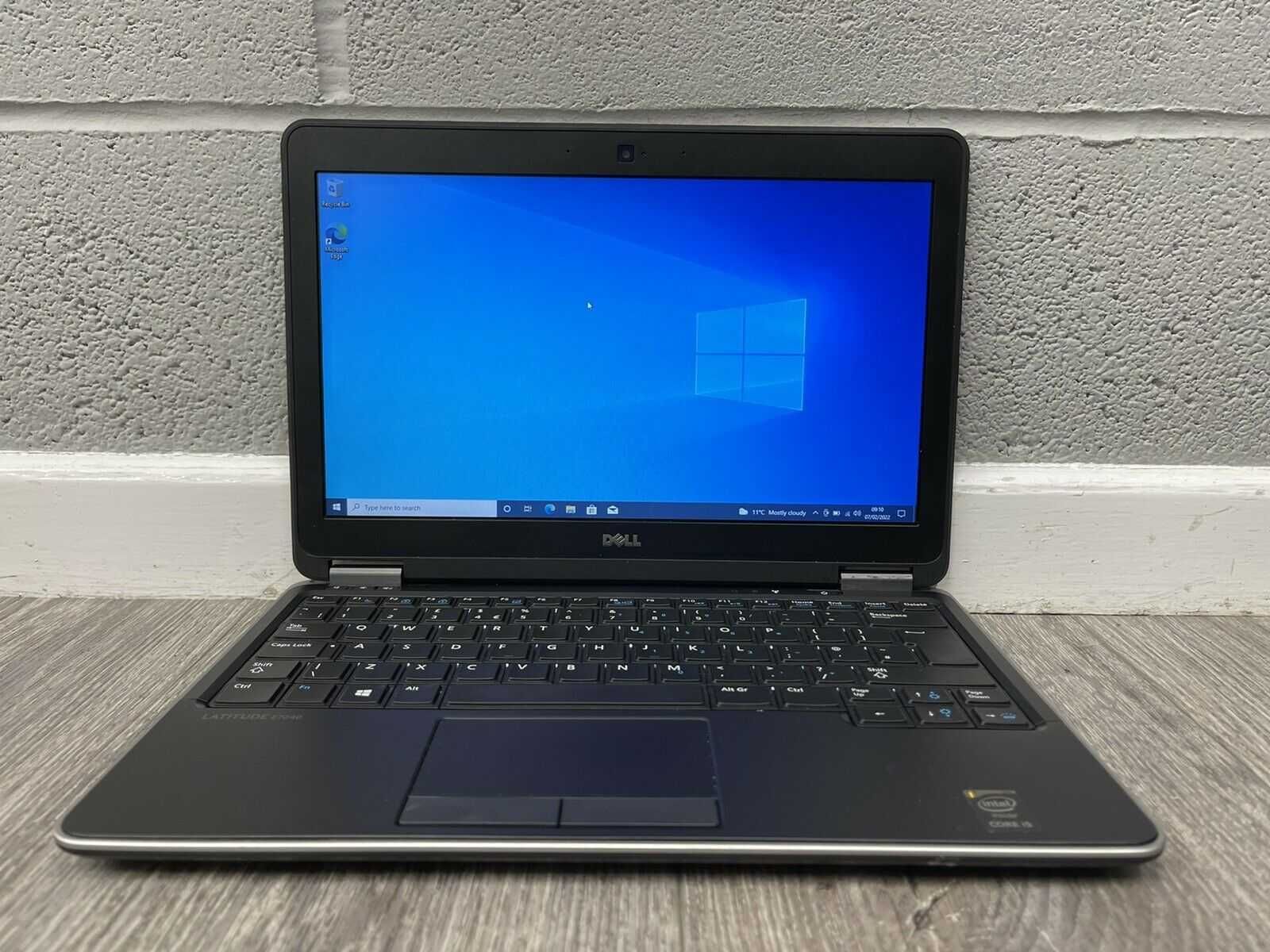 Лаптоп Dell E7240 i5-4200U 2.60GHz 8GB 128 SSD 12.5 HD Windows 10 / 11