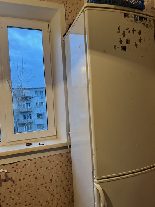 Холодильник бирюса