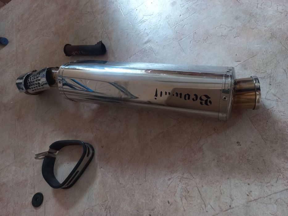 Suzuki Bandit GSX1250FA Ауспух Beowulf  GSX650F