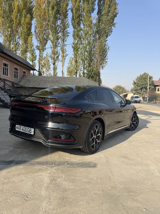 Byd Han Honor Edition 605 srochna sotiladi