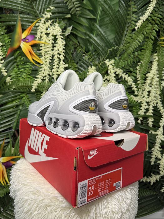 Nike Air Max DN Light Grey