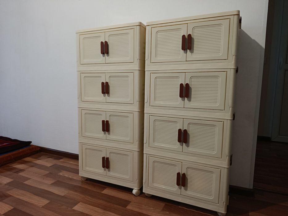 Продам шкафчики пластиковые