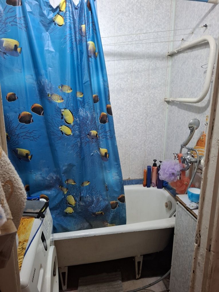 Срочно Продаётся 1 в 2 комнатная квартира ттз4 школа 35