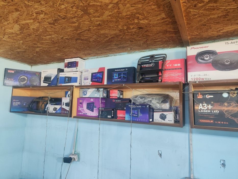 В наличии и на заказ рамки и магнитолы на андроиде есть установка