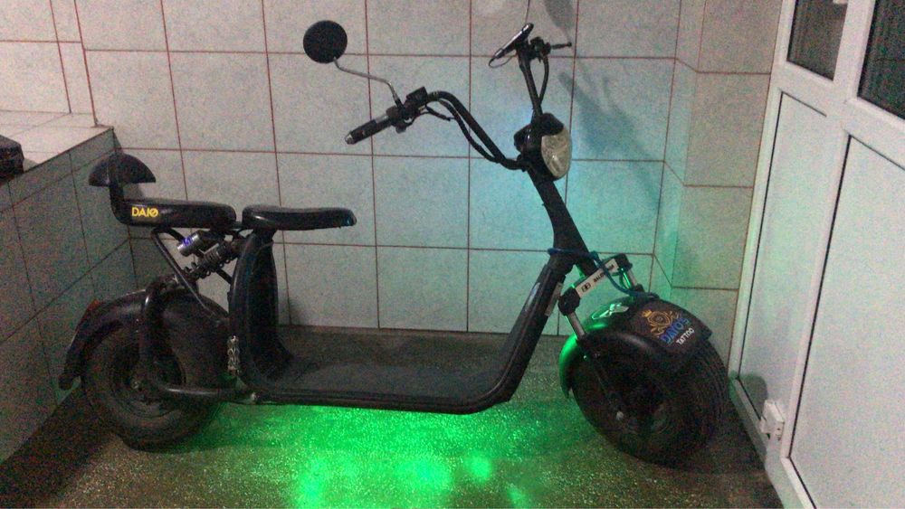 Scuter electric , vand sau schimb