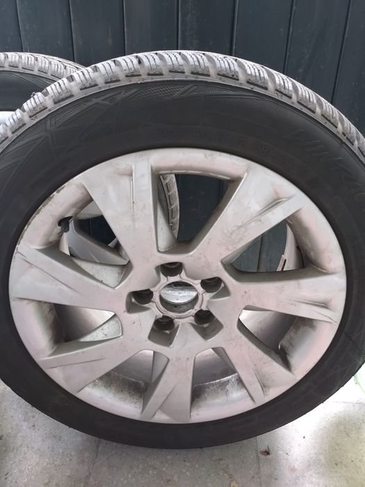 Гуми Vredestein 225/50/17 + джанти Audi A4 A5