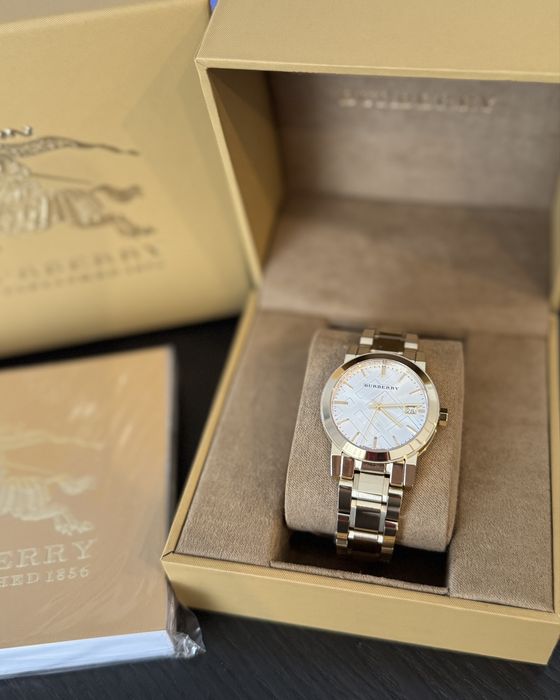 Ceas original Burberry BU9103 – auriu, nou în cutie