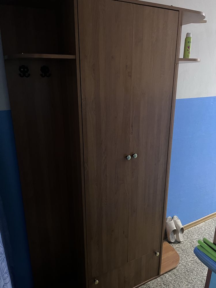 Продам прихожую в хорошем состоянии.