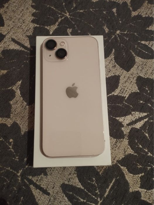 iPhone 13  128 гб— отличное состояние