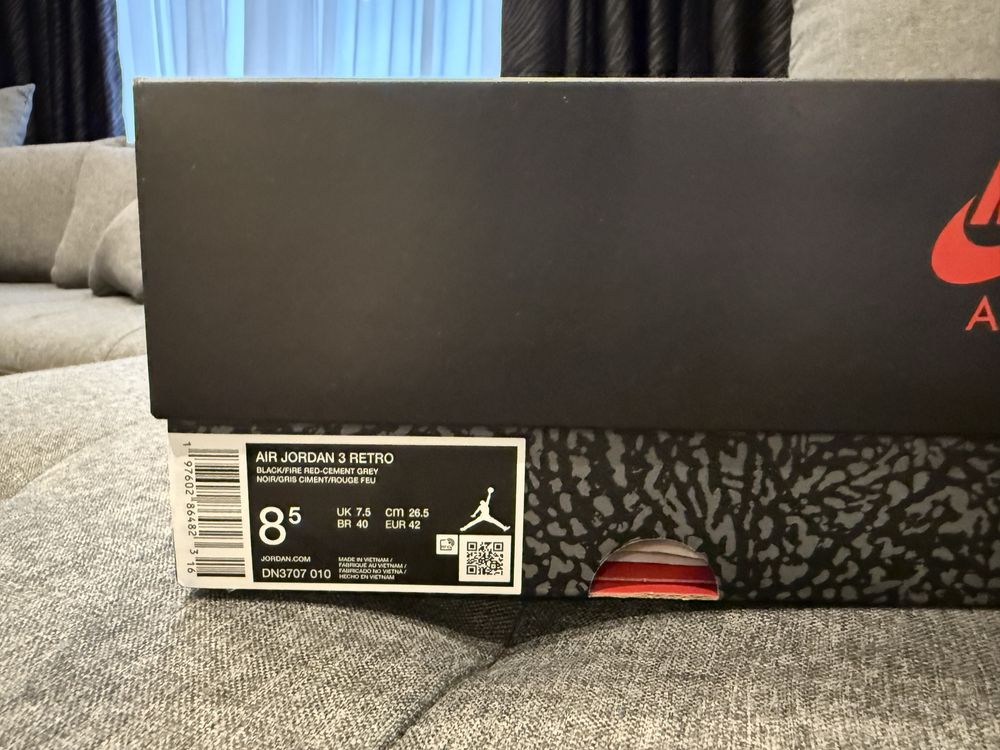 Nike Air Jordan Retro 3 bred