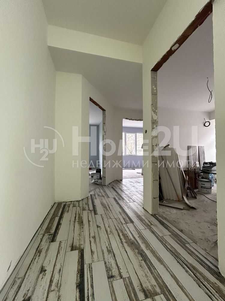 Продава се Тристаен апартамент в Варна, Център - 77 кв.м за 3077 €/кв.м - Снимка #3