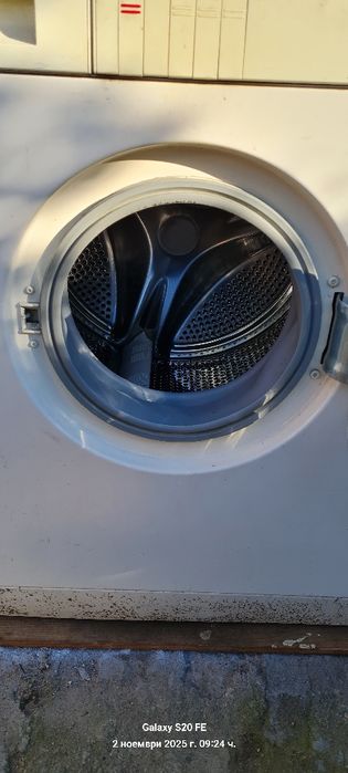 Автоматична пералня , перфектно работеща