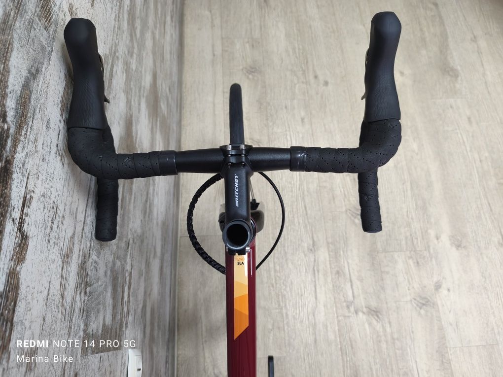 НОВ алуминиев шосеен велосипед Ridley Fenix SLA Disc 105 12 Fulcrum