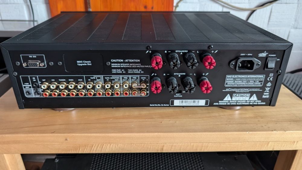Nad  c356 bee  amplificator cu telecomanda  de top