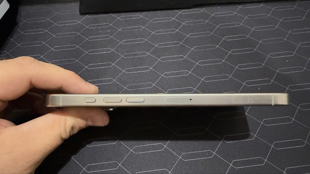 iPhone 16 pro max 256gb 2 години гаранция