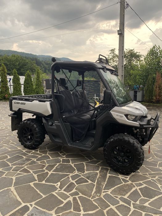 Can am traxter hd 10 pro accesorii de 7 000 euro incluse in pret