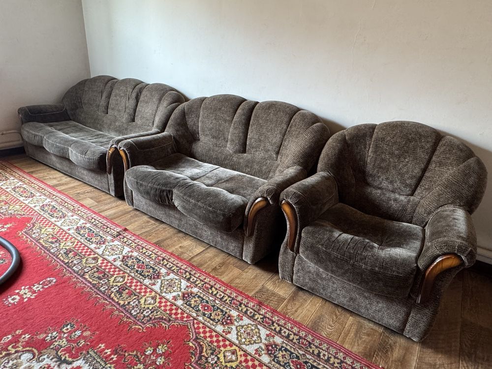 Продам диван 2+1